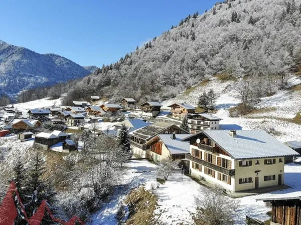 Excellente opportunité d'acquérir un chalet indépendant dans un quartier très recherché de Montriond