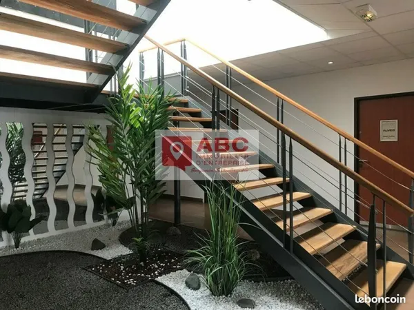 BUREAUX 48 m² BAILLARGUES