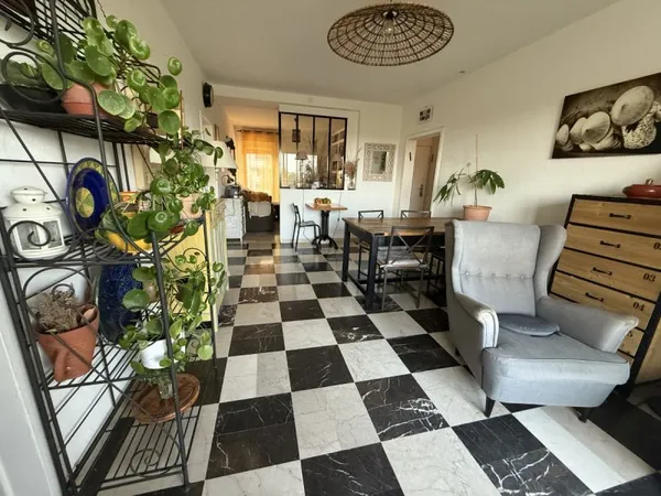 Vends beau T5 ,84m², 83400 Hyeres les palmiers