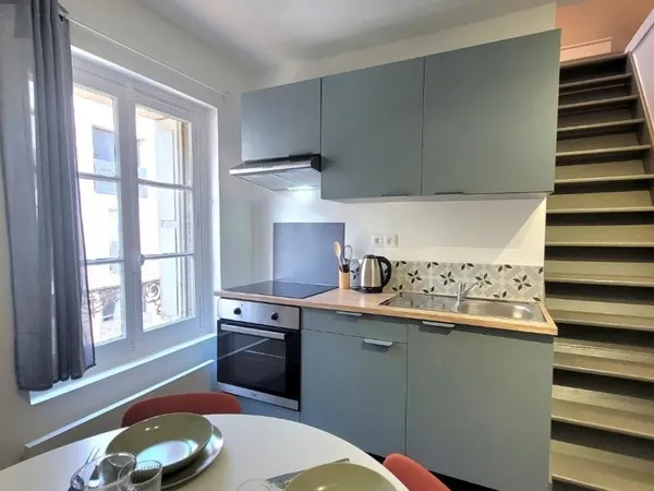 Charmant T1 bis en duplex meublé 35 m² au sol - Quartier Giraudeau à Tours