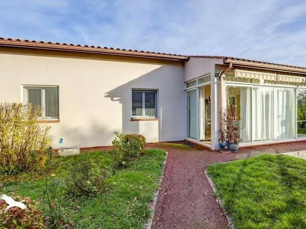 Maison de plain-pied 5 pièces 178 m²