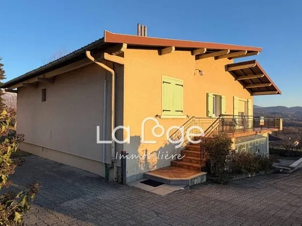 Maison 8 pièces 178 m²