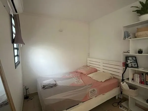 Jolie F2 meublée avec jardin et terrasse à 680 euros toute chargecomprises(inclu eau, électricité et