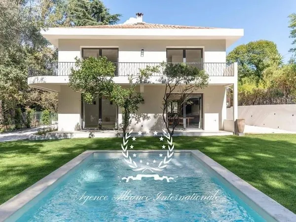 Villa 5 pièces 183 m²