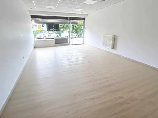Opportunité Business : Local de 54 m² Climatisé !