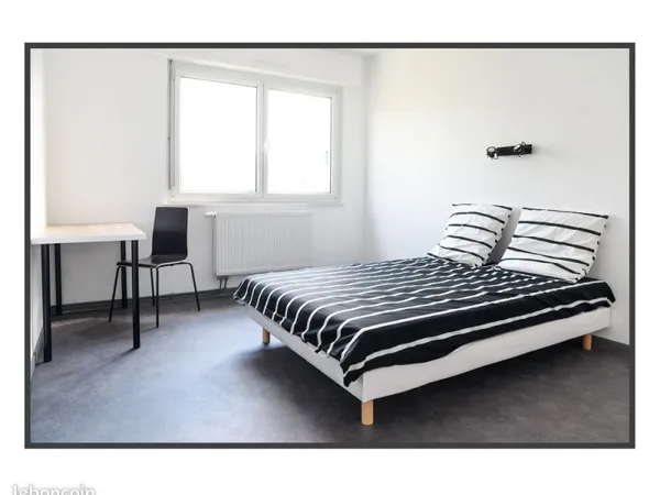 Chambre 16m2 avec dressing et parking proche tram