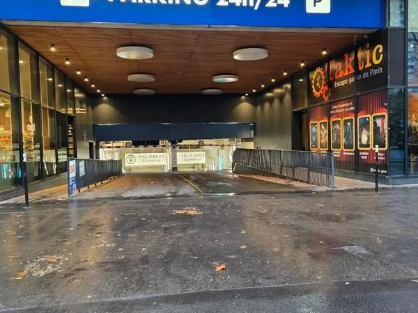 Stationnement Location Paris   80€