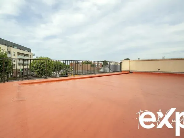 Appartement avec grande terrasse privée