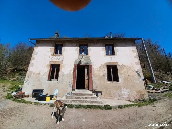 Corps de ferme plus ha de terrain