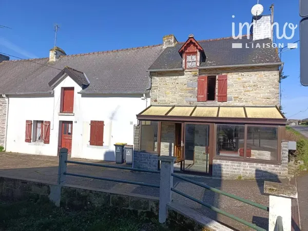 Centre Sixt-sur-Aff - Ensemble de 2 maisons en pierre à rénover - Terrain 1054m²