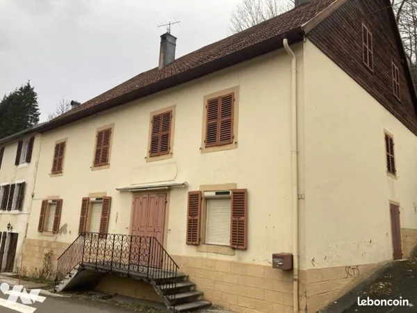 Maison 9 pièces 300 m²