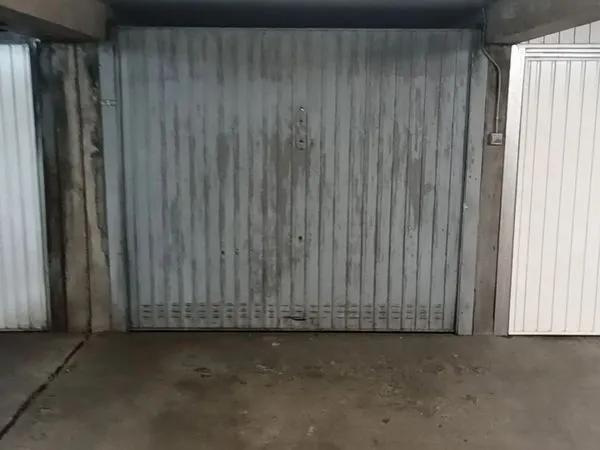 Garage à louer à la Cotonne