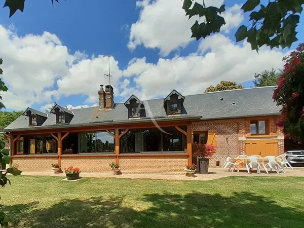Maison 8 pièces 160 m²