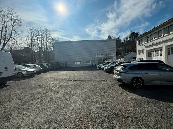 LOCAL D'ACTIVITE 1020 m² BRIVE LA GAILLARDE