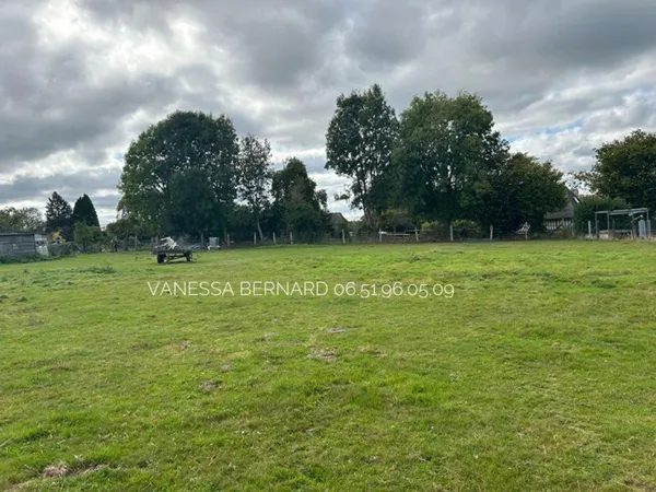 14130 Terrain à bâtir de 1250 m² 77 000 Euros