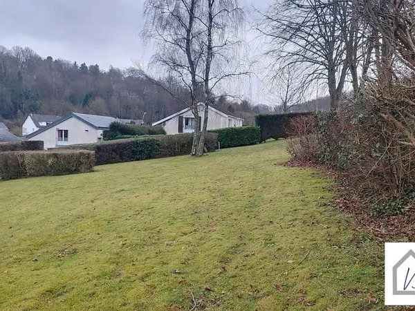 Terrain 750 m²