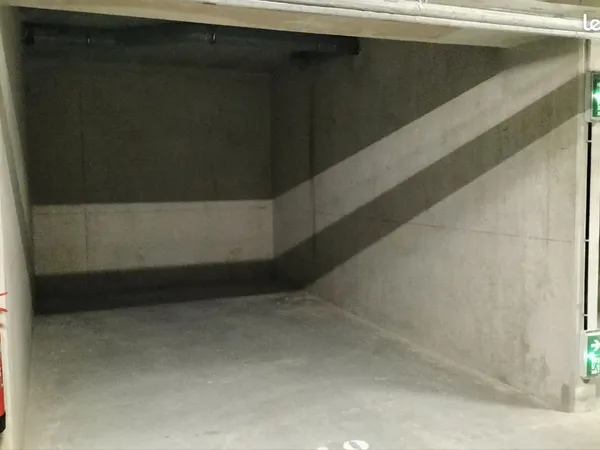 Place parking en sous-sol