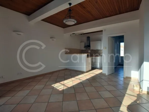 TOULOUGES - MAISON DE VILLE T4 DE 85M² HAB + GARAGE ET LOCAL DE 65M²