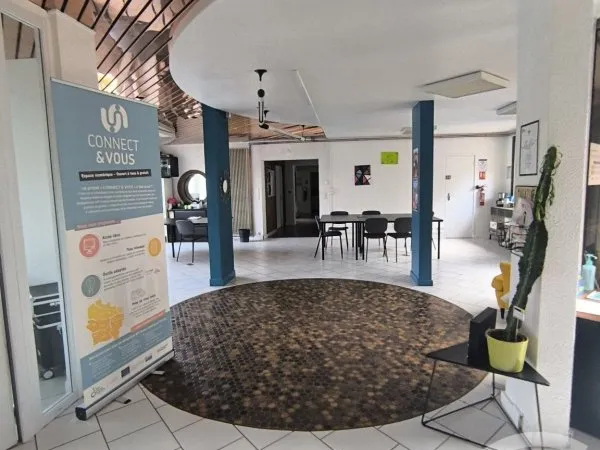 Local commercial 224 m²