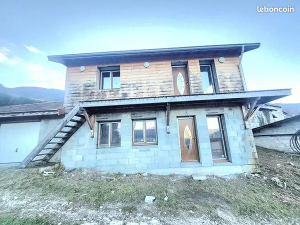 Maison 6 pièces 90 m²