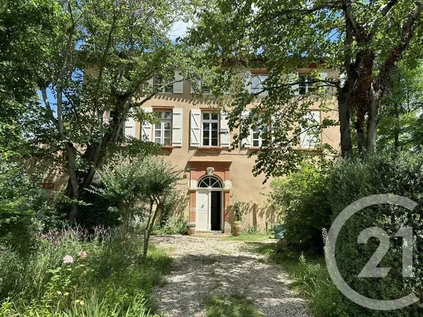 Maison 6 pièces 263 m²