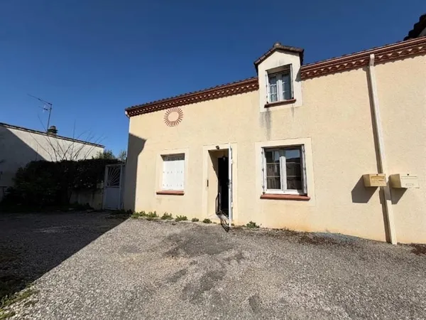 Maison mitoyenne 3 chambres avec jardin et parking