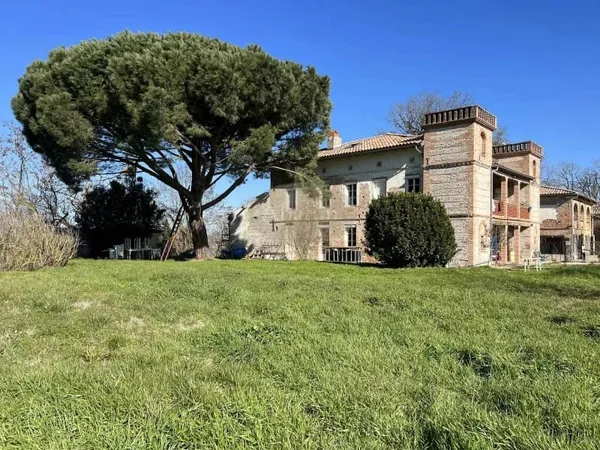 Propriété 22 pièces 706 m²