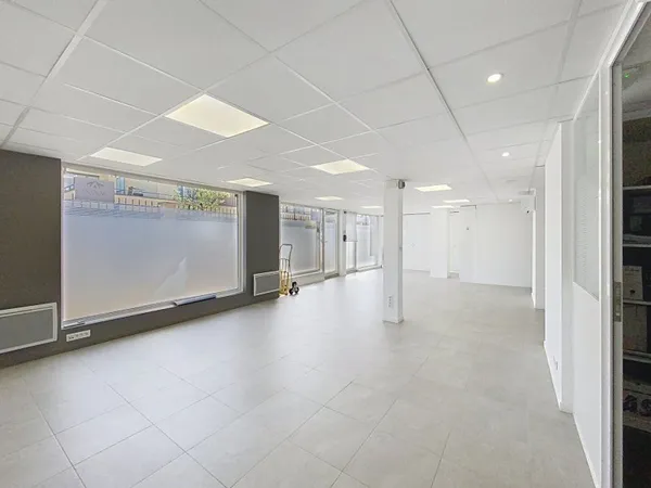 Local 190 m²