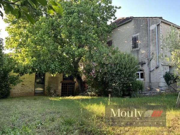 JOLIE MAISON DANS UN JOLI HAMEAU AVEC TERRAIN A 15mn DE CAH