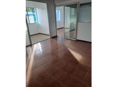 Grand appartement lumineux avec vue sur mer