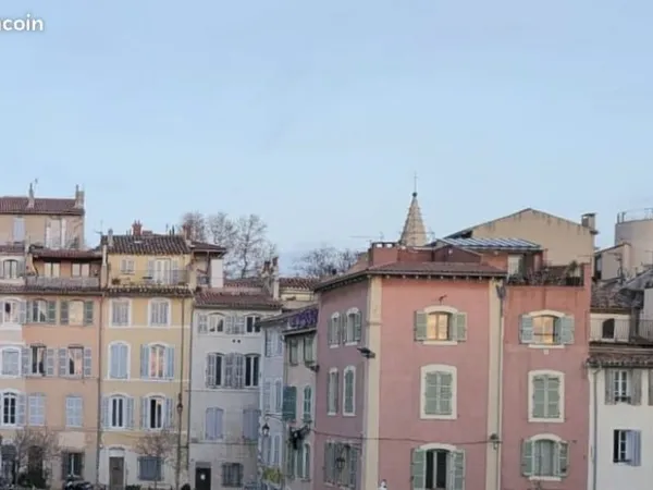 Charmant T2 de 36 m² au coeur du Panier - Vue dégagée et belle luminosité