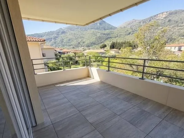 Appartement 4 pièces 80 m²