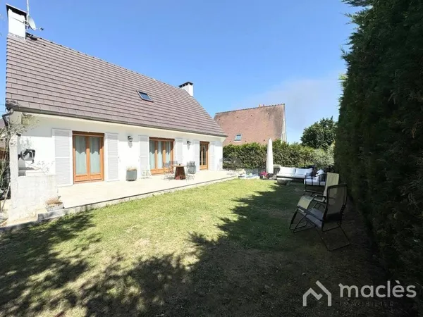 Maison 7 pièces 151 m²
