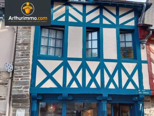 JOSSELIN CENTRE MAISON 195 M² HAB. AVEC MAGASIN ET APPARTEMENTS