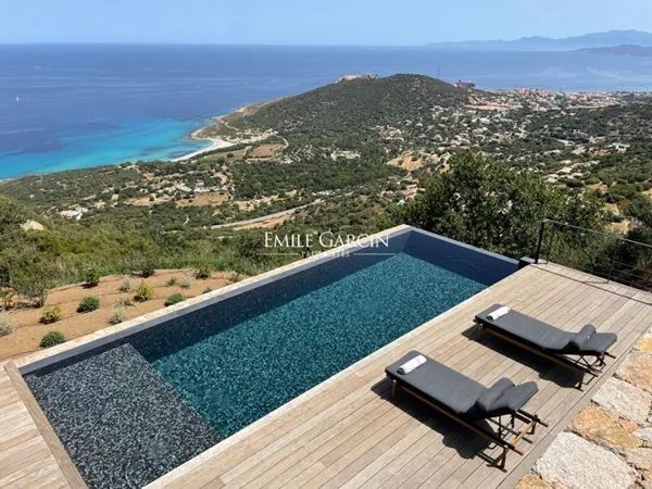 Demeure de prestige à louer à Corbara, proche de l'Ile Rousse