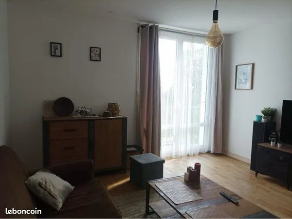 Chambre meublée dans colocation - Villejean