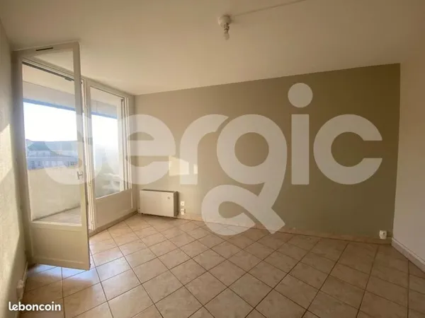 Studio 1 pièce 18 m²