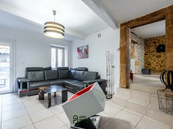 Belle maison de village avec cour et garage située à Laudun