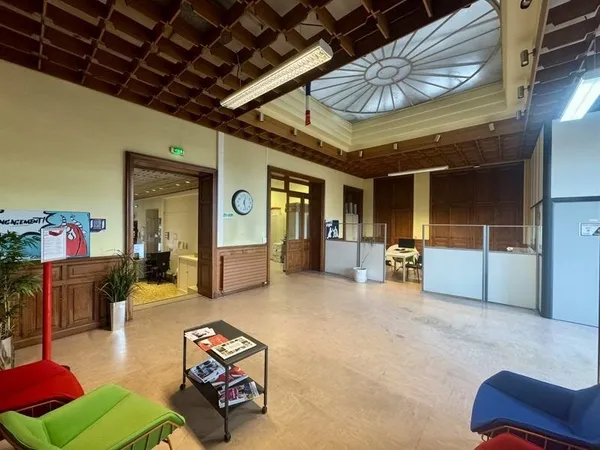 Bien immobilier de rendement Vente Angoulême   1875600€