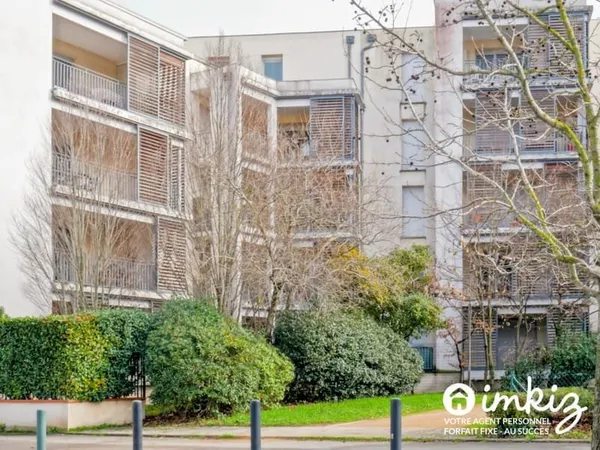 Appartement 4 pièces avec terrasse orientée sud