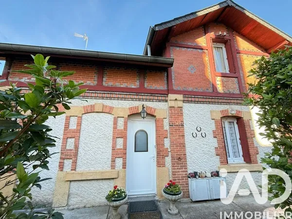 Bâtiment 215 m²