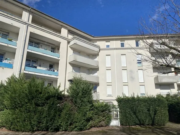 Blagnac Place de Catalogne - T1 bis balcon, parking