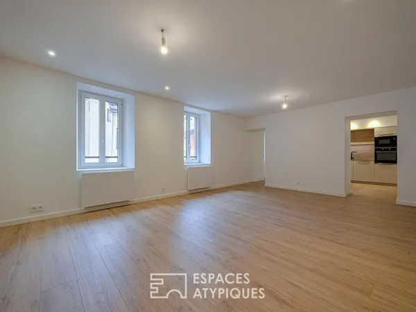 Elégant duplex rénové en coeur de ville