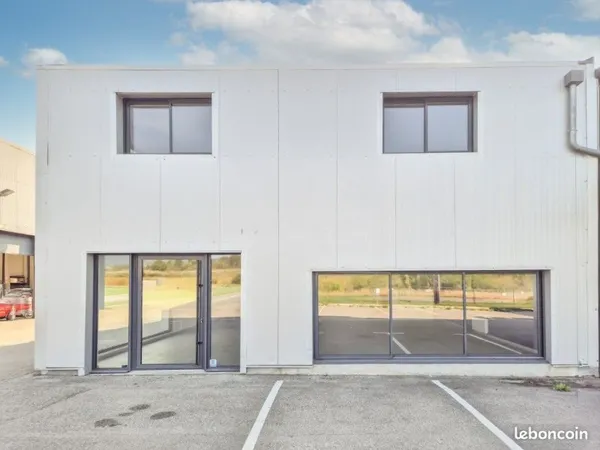 Local commercial 325 m² Belley