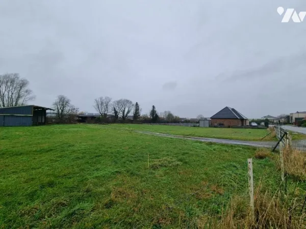 Terrain 1707 m²