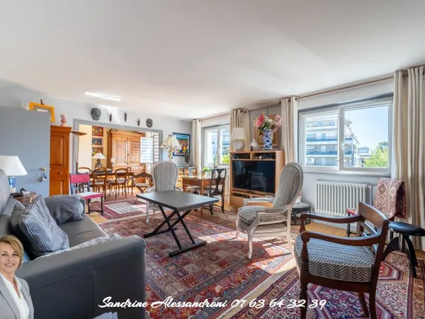 Appartement 5 pièces 130 m²