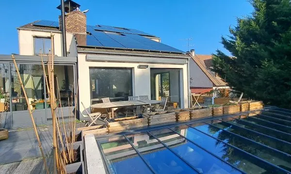Maison 10 pièces 378 m²