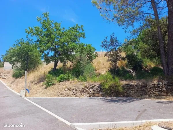 Terrain 570 m² Pierrefeu Du Var