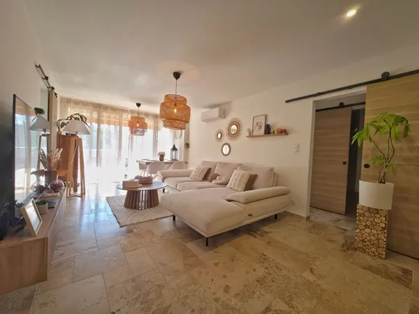 Appartement La Garde 4 pièce(s) 72m2 - 3 chambres - Résidence fermée et sécurisée - Ascenseur - Stat