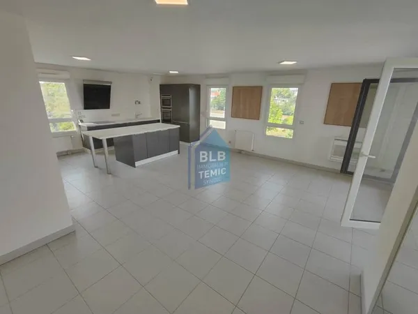 Appartement 4 pièces 80 m²